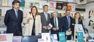La Feria del Libro de València celebra una nueva edición con 120 casetas